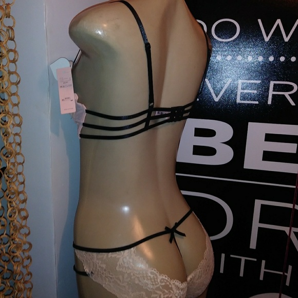 !* Sexy Caged Bra Set*! In Red or Soft Pink - Picture 6 of 8