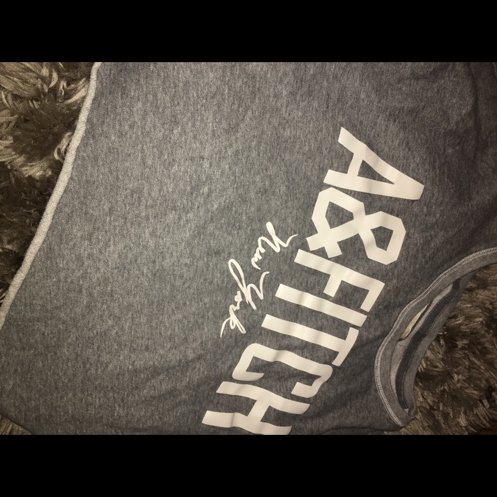 Abercrombie and Fitch Oversized Cropped Sweatshirt