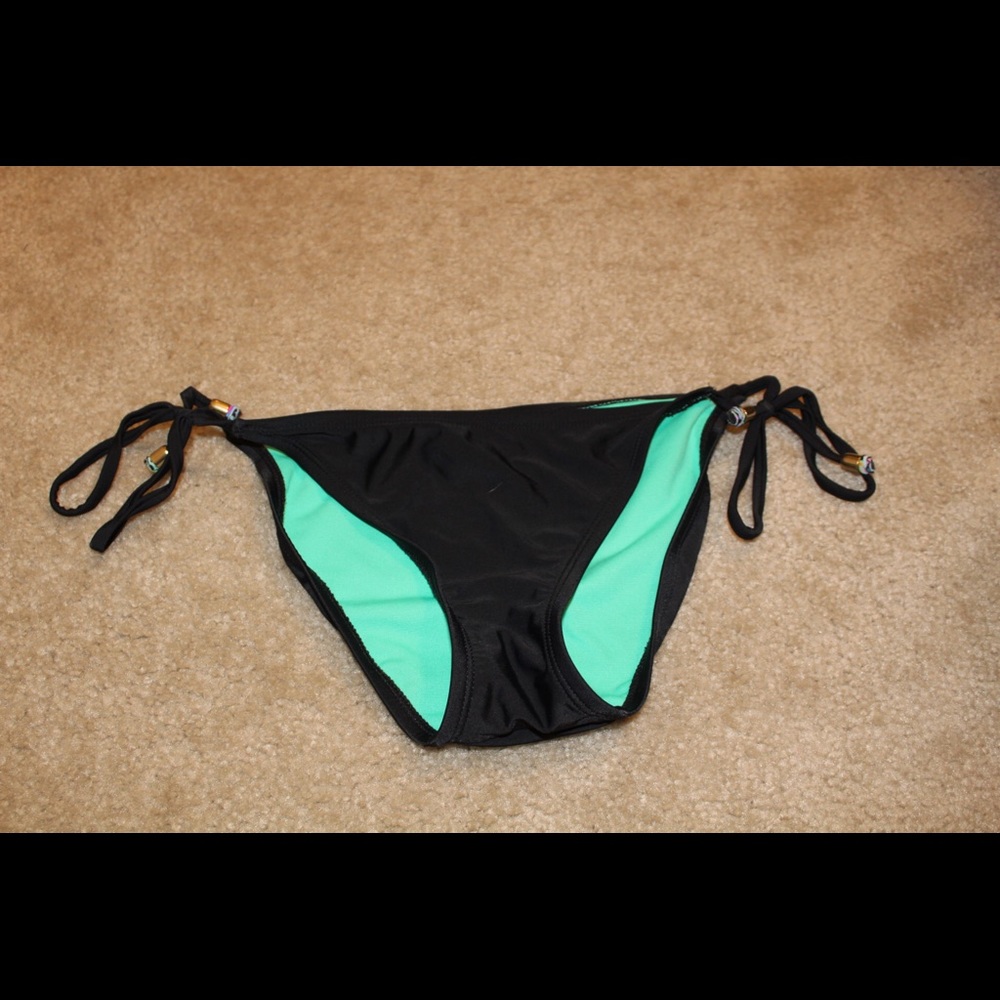 Bikini bottoms