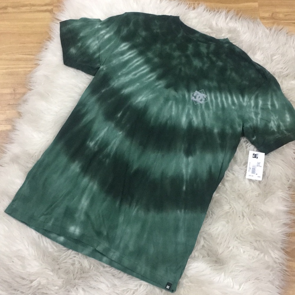 Men’s tie dye dc tshirt size medium
