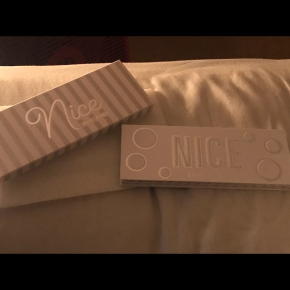 5⭐️🌟Last one🤦🏾‍♀️ BUY 3 GET 1 FREE SALE - Picture 4 of 8