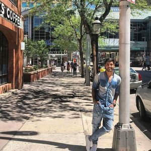 Meet your Posher, Carlos