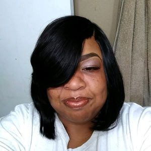 Meet your Posher, Shawnaka