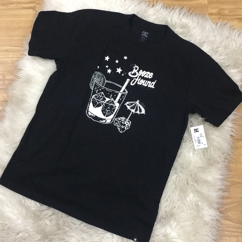 New with tags booze hound tshirt quicksilver