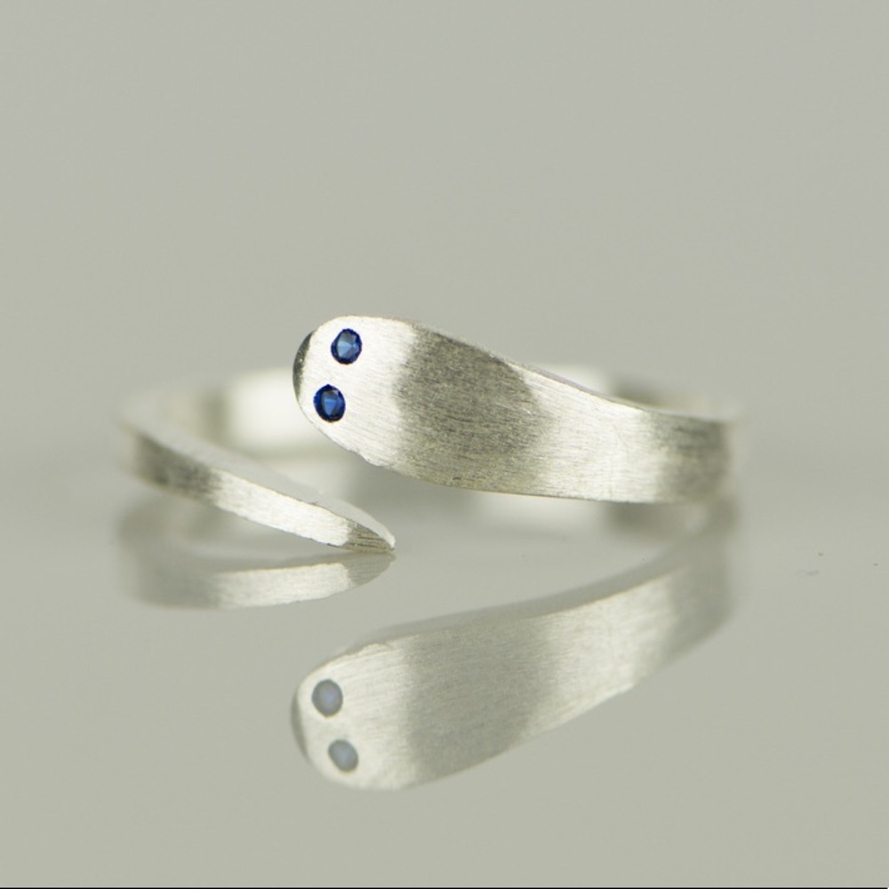 925 Sterling Silver Snake Blue Cubic Zirconia Ring