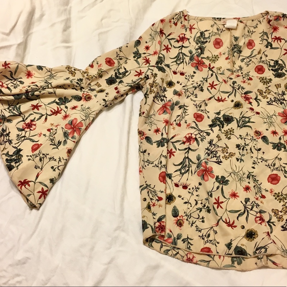 Floral bell sleeve top