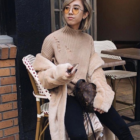 MOON RIVER DISTRESSED SWEATER - Picture 4 of 6