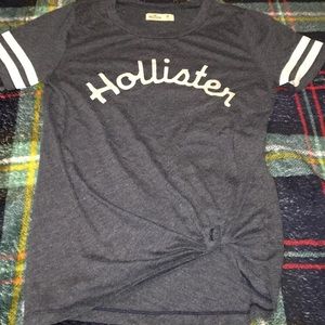 Hollister t-shirt