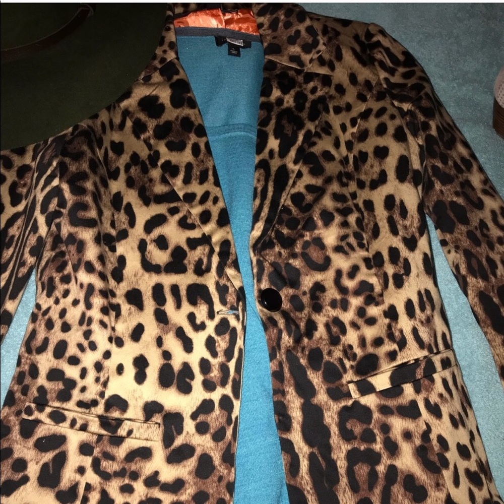 Better B animal print one button jacket