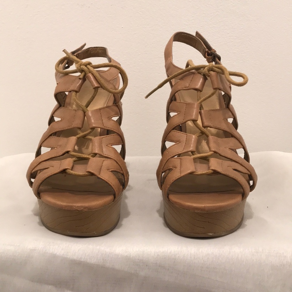 GUESS Wedges - Picture 2 of 7