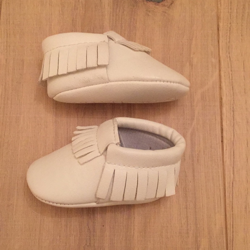 Sweet n Swag Moccasins in White