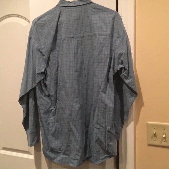 Chaps Ralph Lauren Blue Button Down - Picture 4 of 4