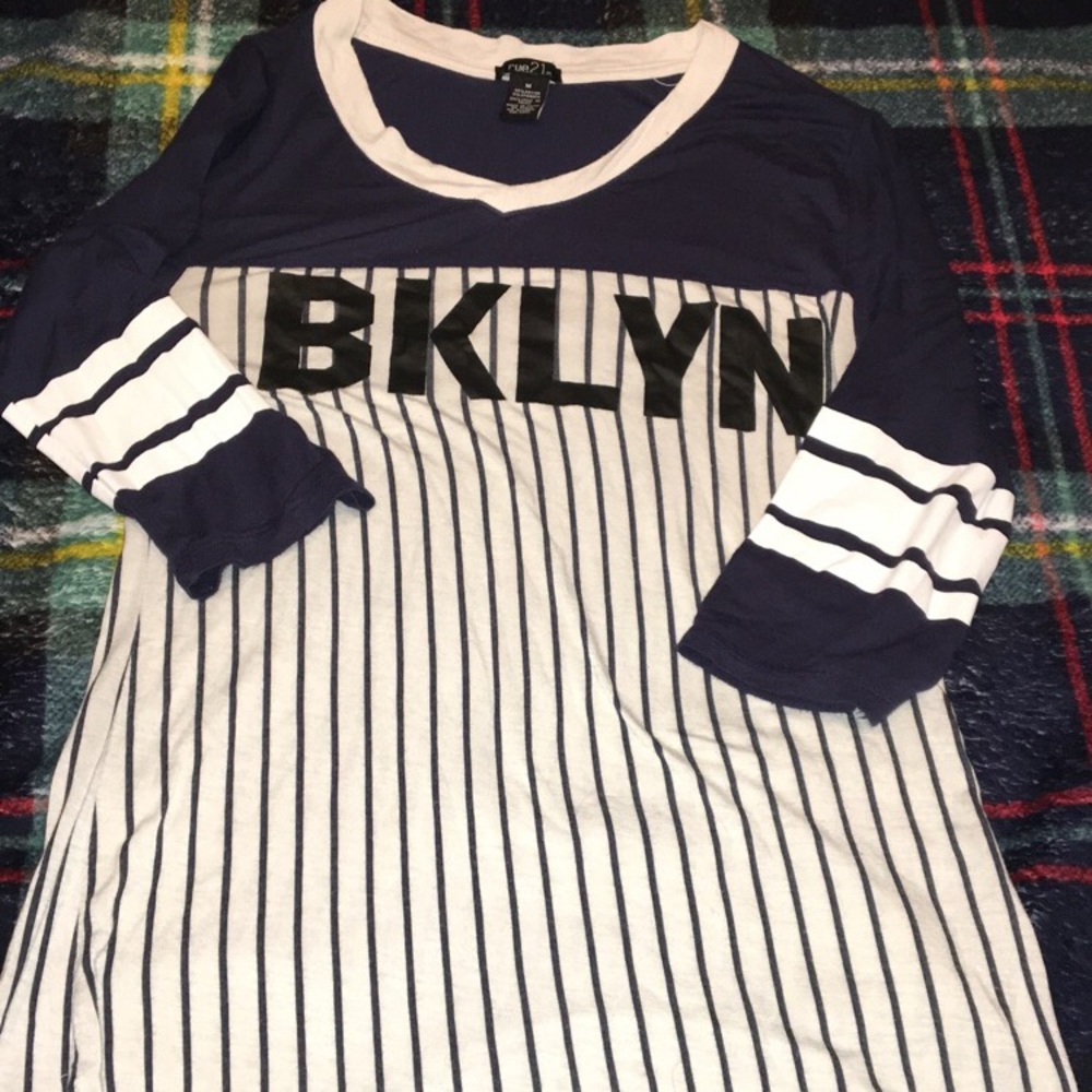 Quarter sleeve baseball t shirt