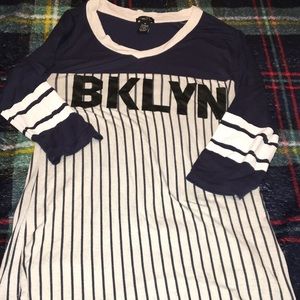 Quarter sleeve baseball t shirt