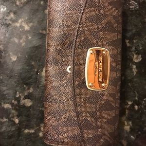 Michael Kors wallet