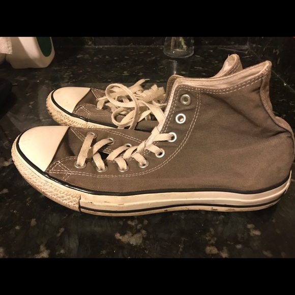 Converse size 10 - Picture 1 of 3