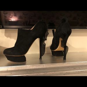 Nicholas Kirkwood STUNNING black heels