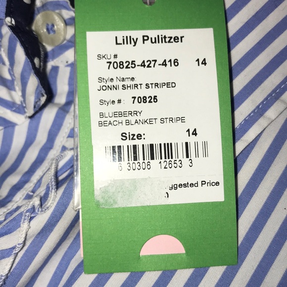 Lilly Pulitzer Johnni shirt stripped. - Picture 4 of 4