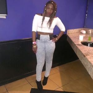 Meet your Posher, Sharon