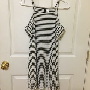 HnM Cold shoulder black/white strip dress