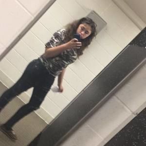 Meet your Posher, Isabella