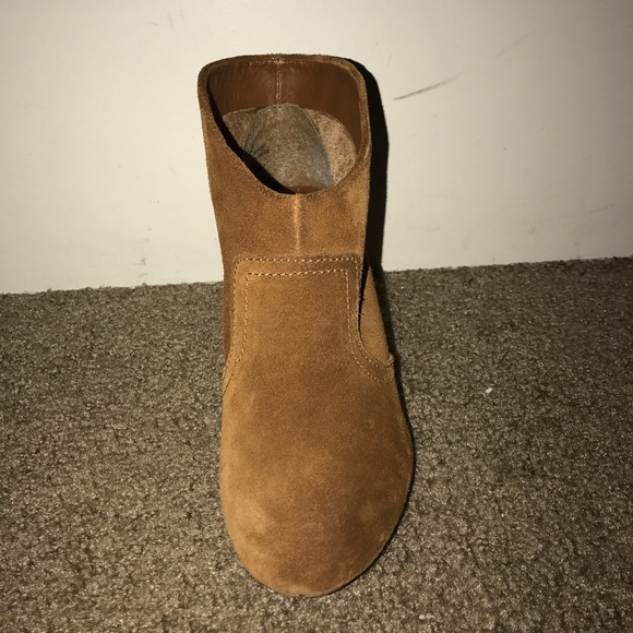 Ankle Boots - Picture 2 of 6