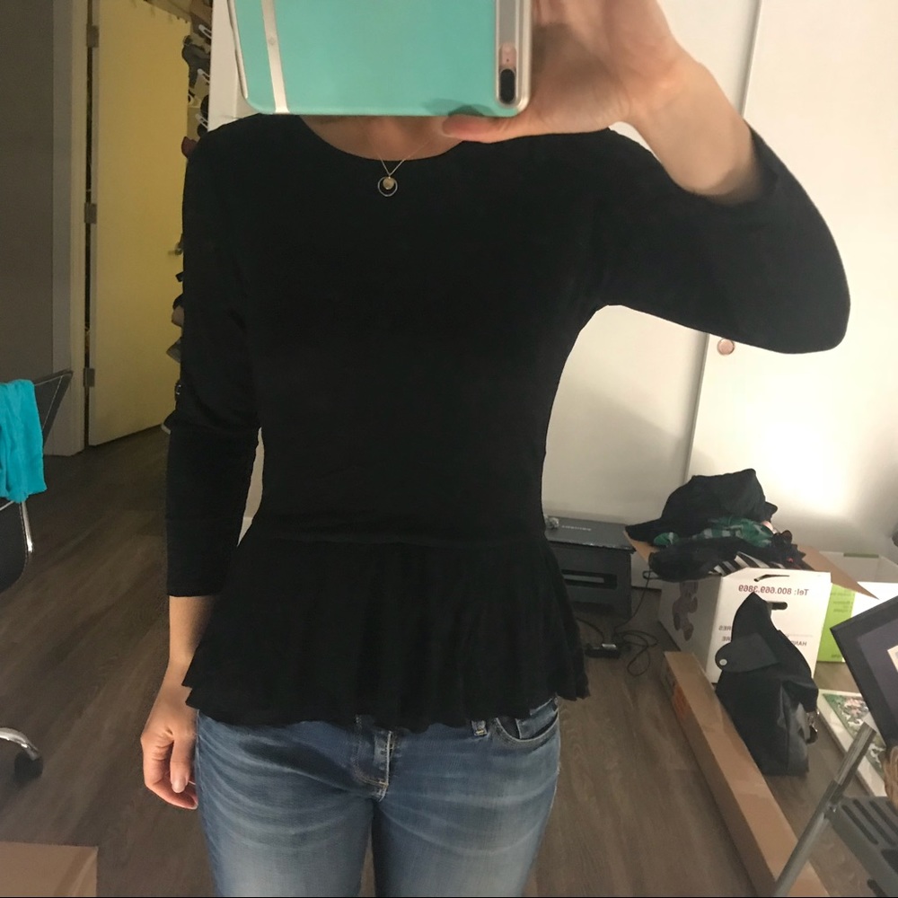 Vince Camuto Black peplum top