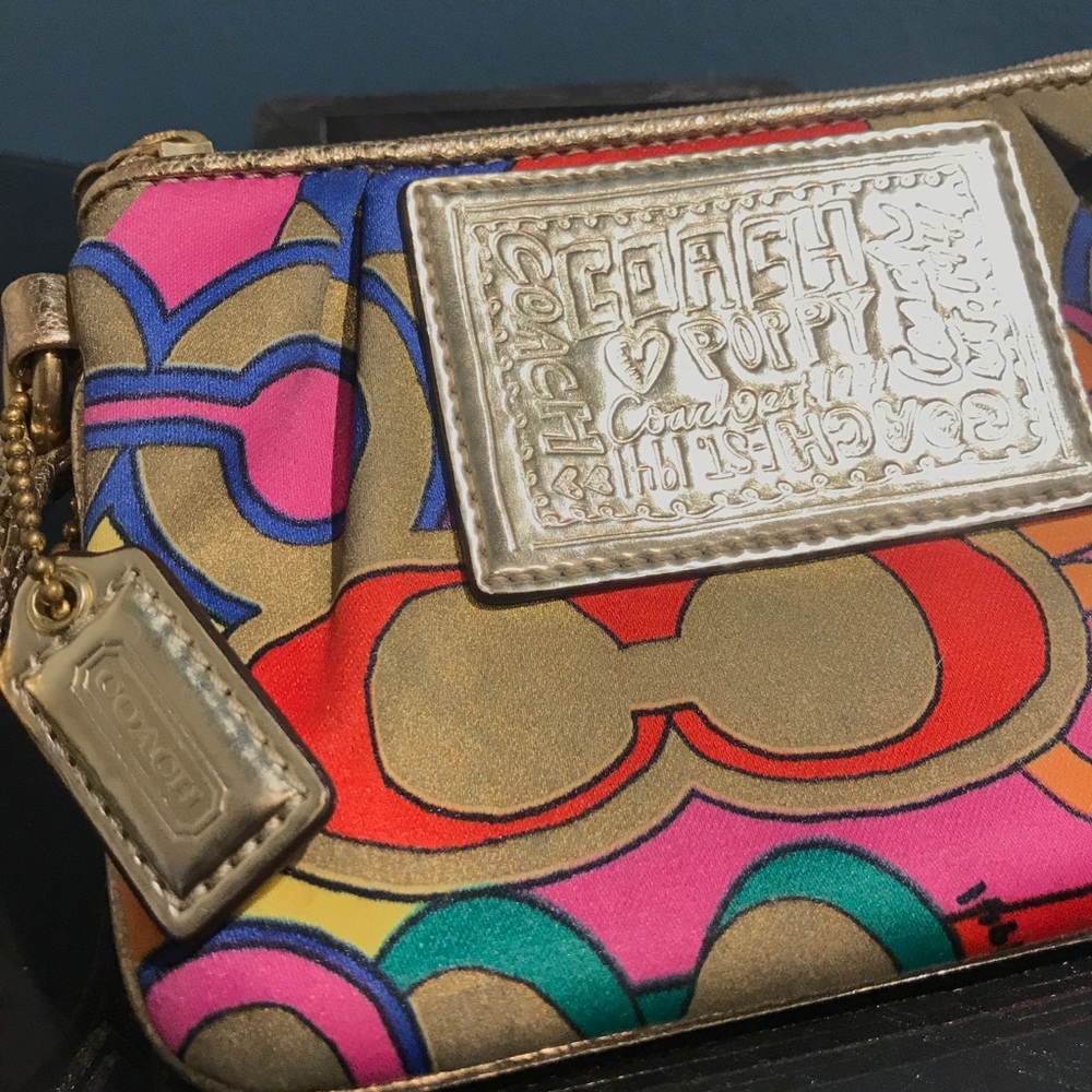 COACH Poppy Wristlet Multicolor