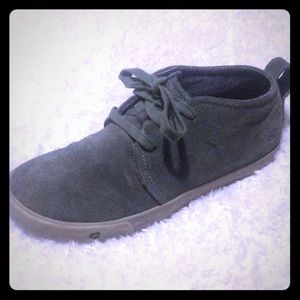 Kids keen, real suede, chukka shoes, size 7 worn.