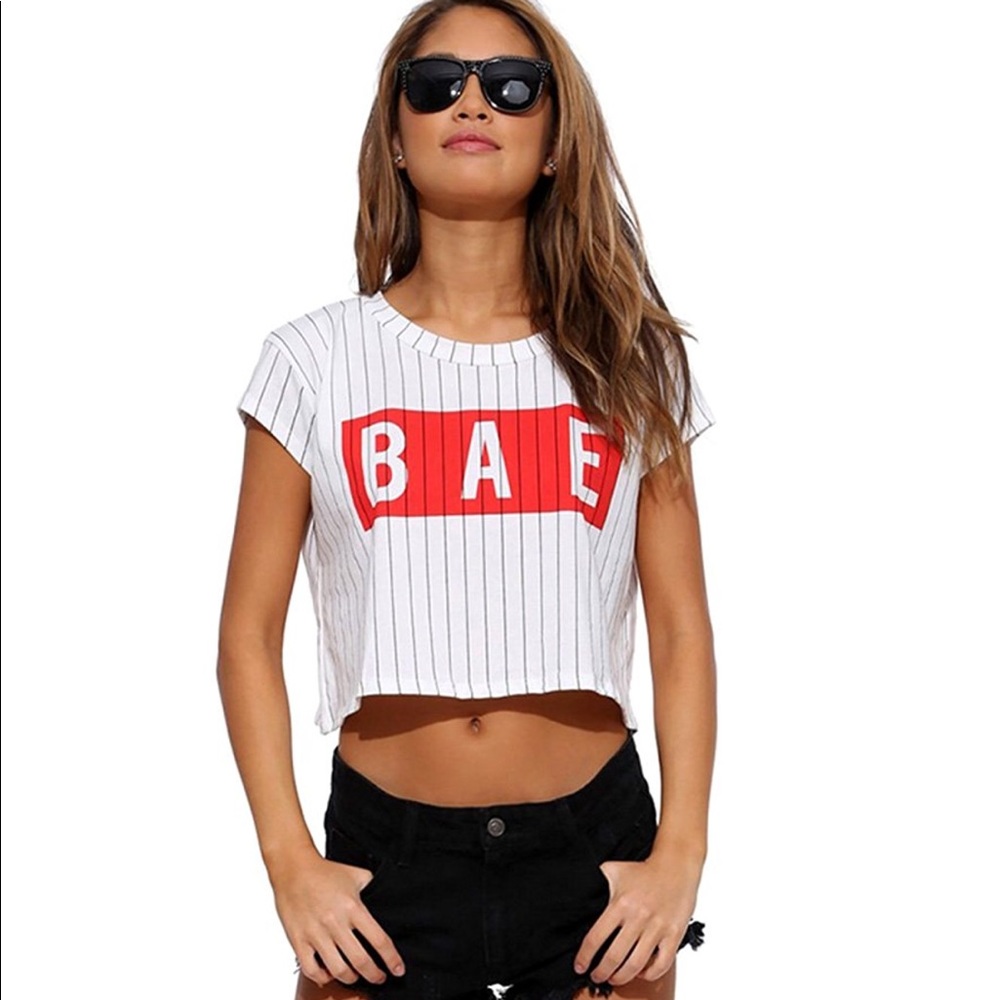 🔥$10 SALE🔥 BAE ❤️ crop top
