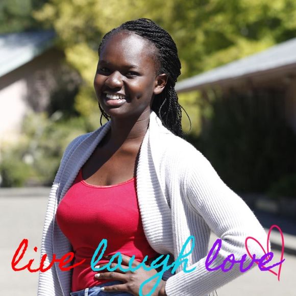 Meet your Posher, Abigail - Picture 1 of 1