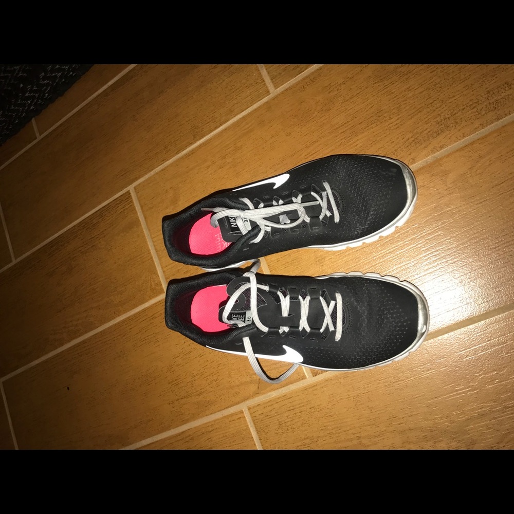 Nike Free Runs