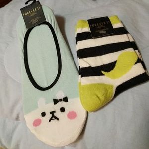 Forever 21 socks (2 pairs!)