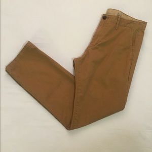 GAP The Lived-In Slim Chinos