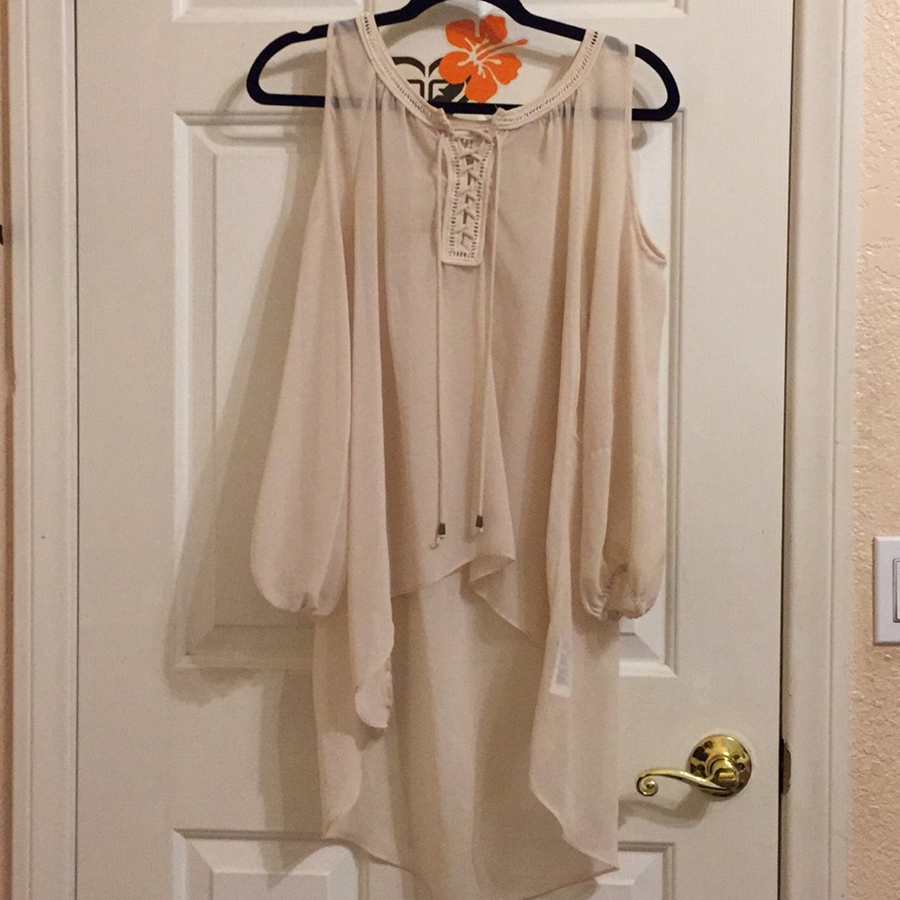 Peasant blouse with shoulder cuts