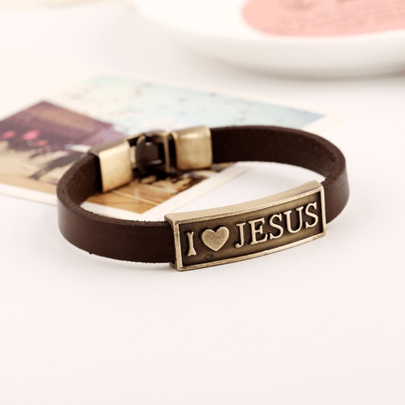 I love Jesus Bracelet - Picture 2 of 5
