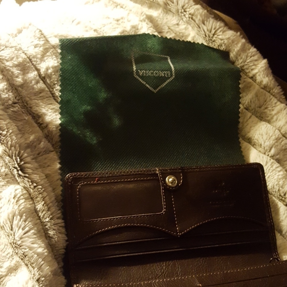 Leather Wallet. (Final Sale Price)
