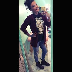 My name is Mel. Tag me to check out your closet!