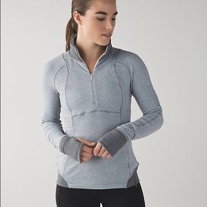 RUNDERFUL LULULEMON 1/2 ZIP