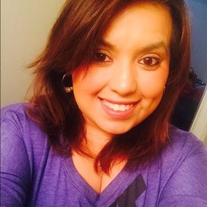 Meet your Posher, Cristina