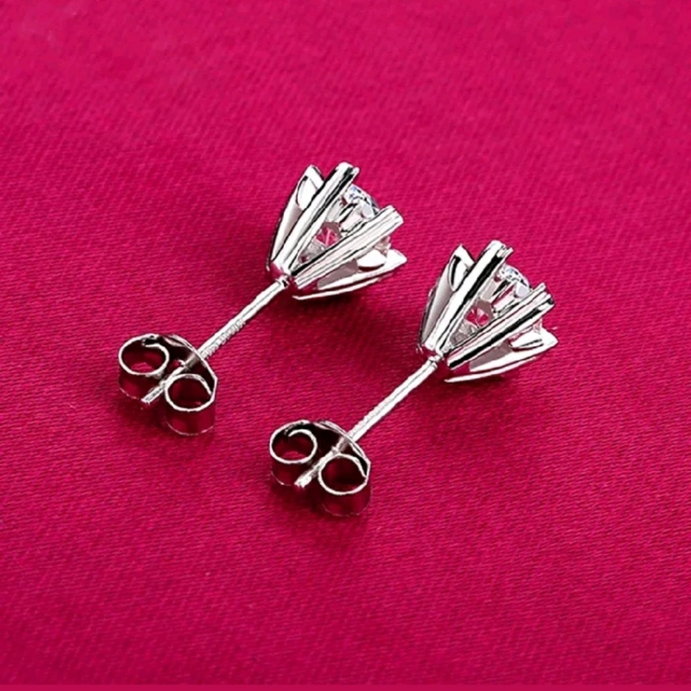 Sterling Silver Post Earrings NEW - Picture 2 of 4