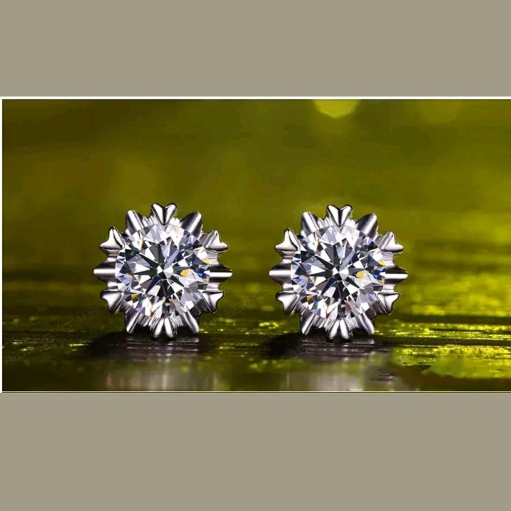 Sterling Silver Post Earrings NEW - Picture 3 of 4