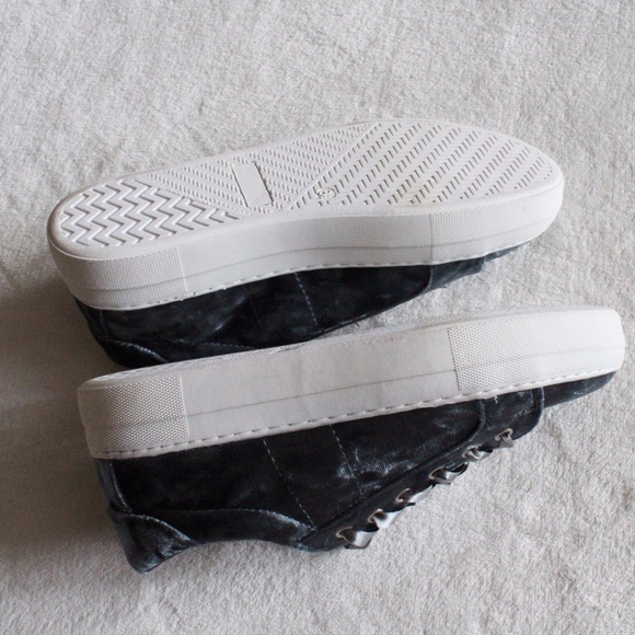 Blue Crushed Velvet Sneaker Shoes Size 8.5 and 9 - Picture 6 of 6