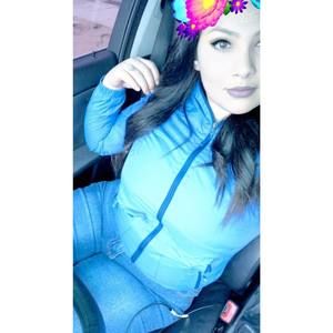 Meet your Posher, Dee