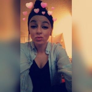 Meet your Posher, Jasmine renae