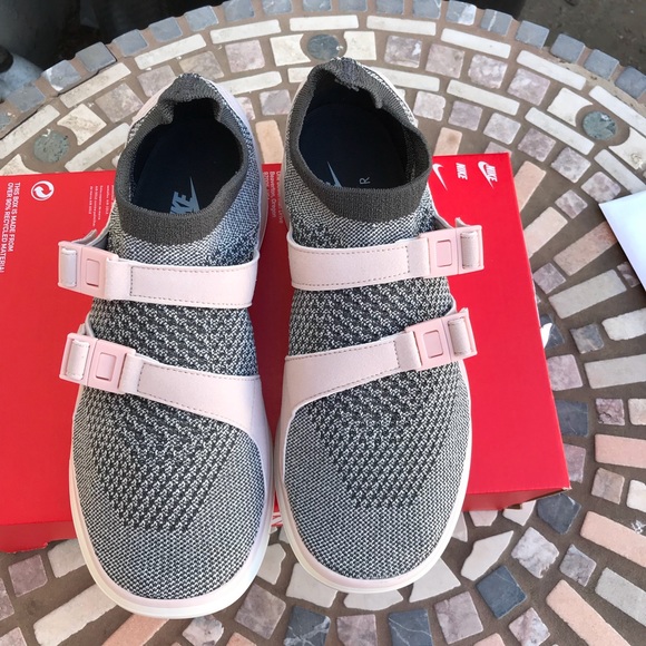 NIKE WOMENS AUTHENTIC FLYKNIT Sz 8 New - Picture 3 of 7