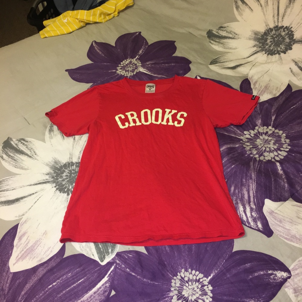 Crooks and castles red shirt