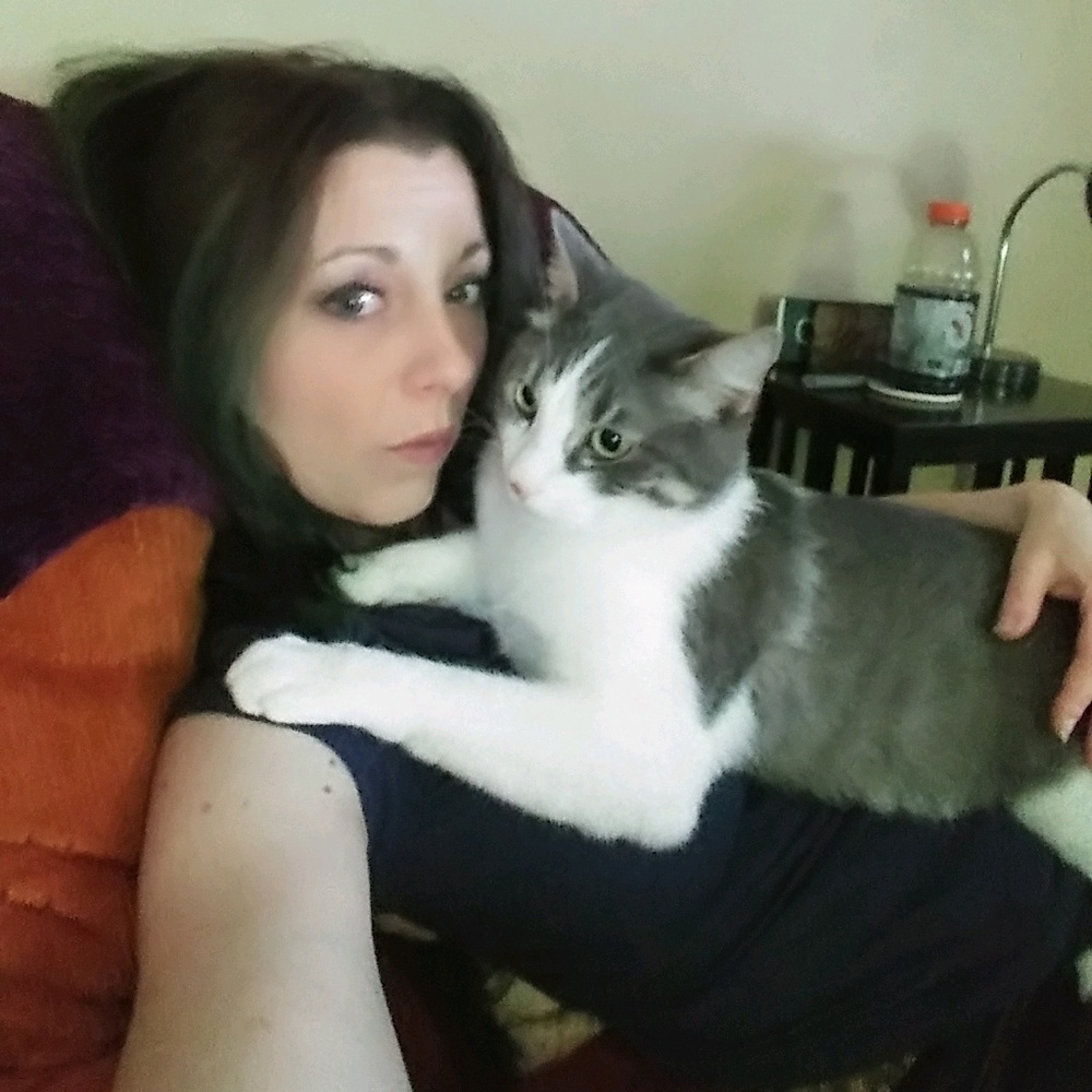 Meet your Posher, Crystal