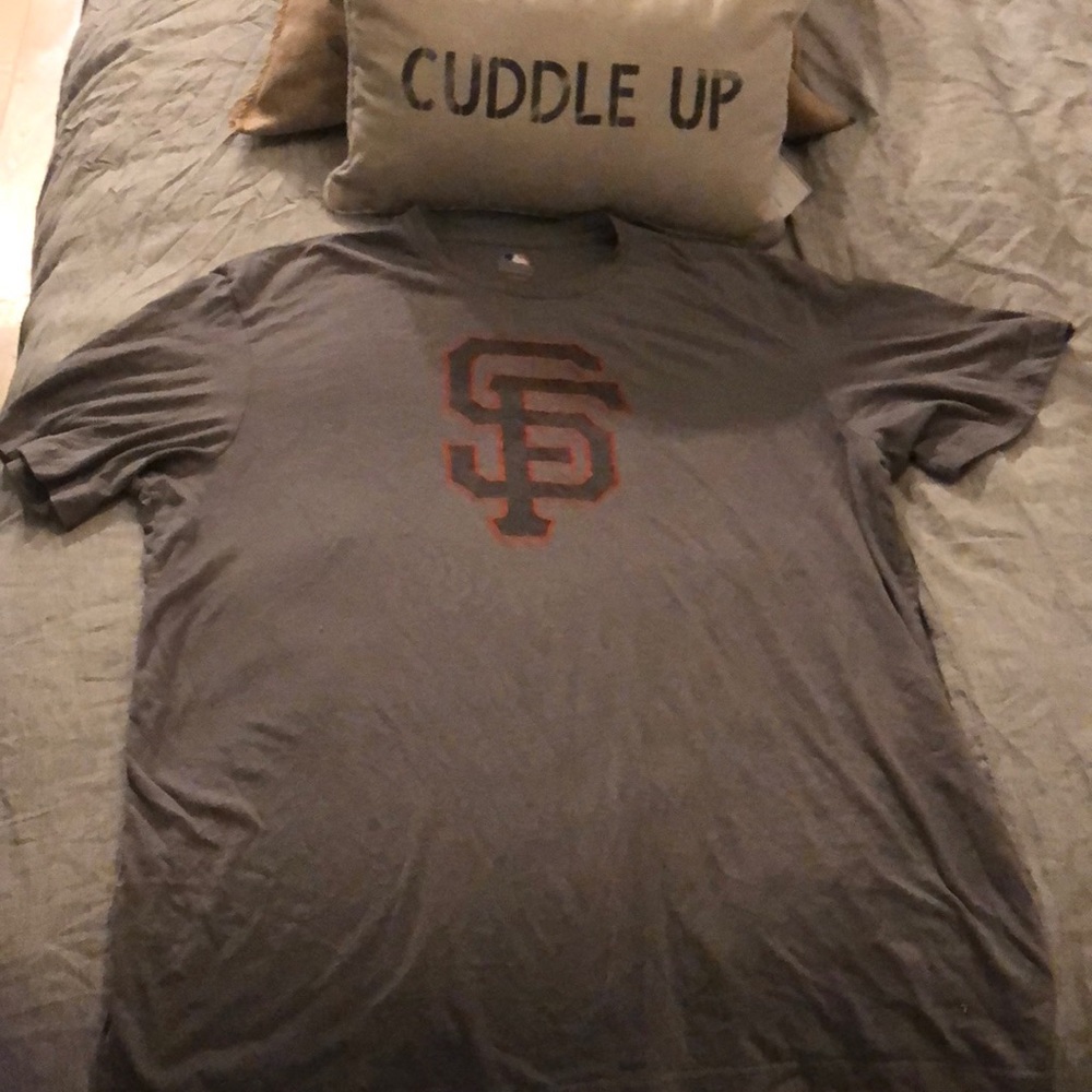 SF Giants men’s t-shirt
