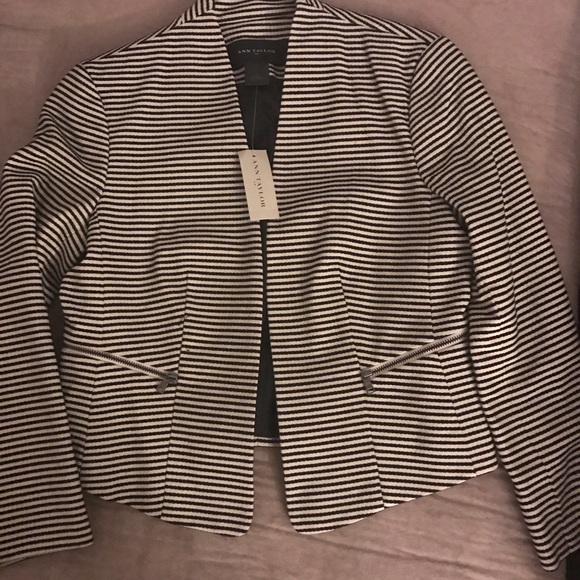 Blazer - Picture 1 of 1